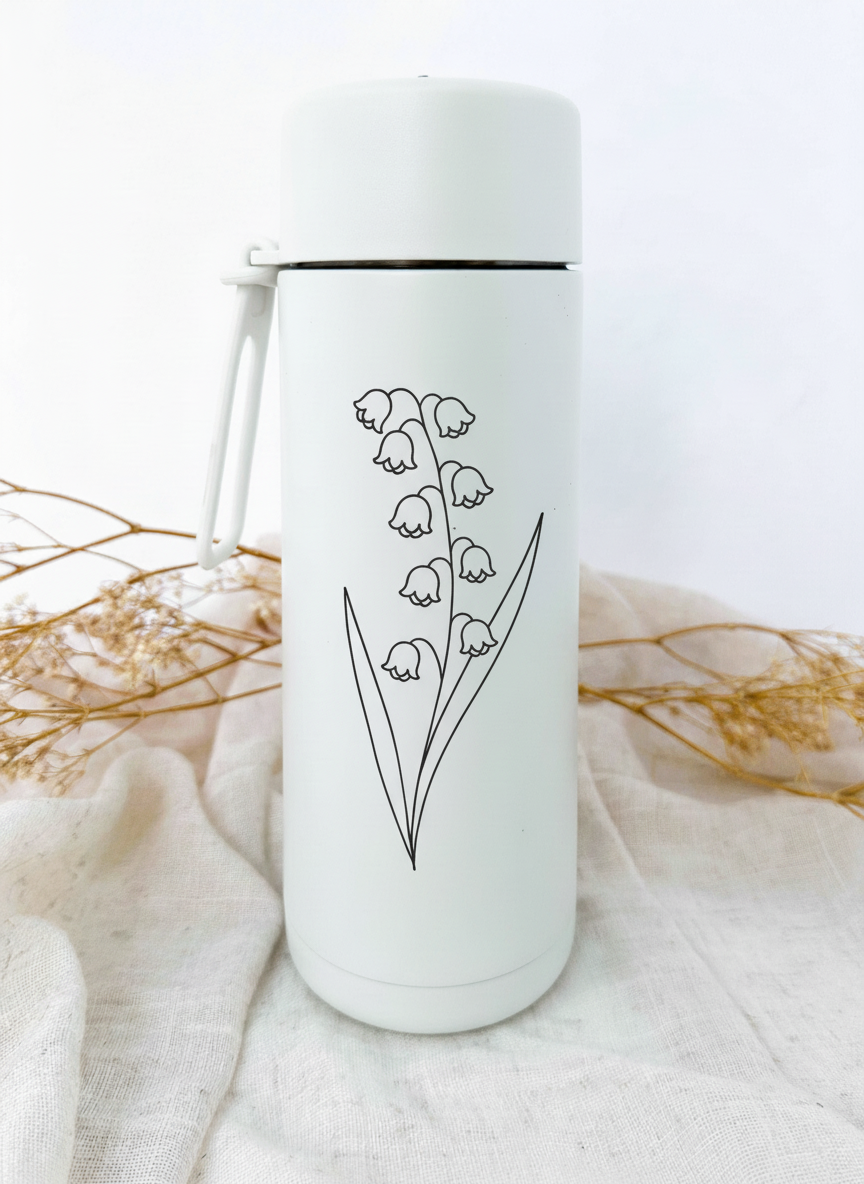 Bouteille isotherme blanche personnalisée avec fleur de naissance