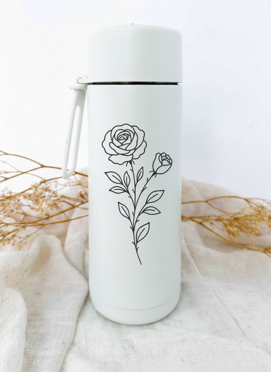 Bouteille isotherme blanche personnalisée avec fleur de naissance