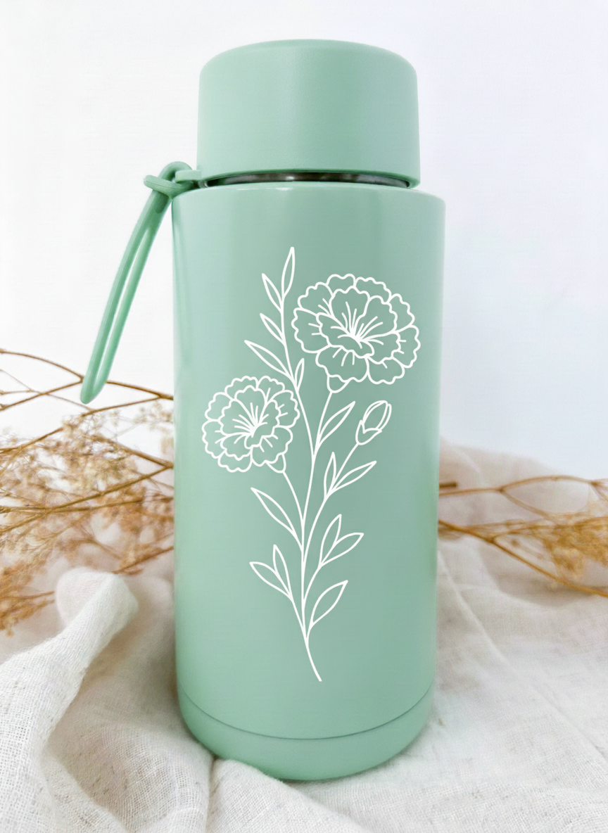 Bouteille isotherme verte personnalisée avec fleur de naissance