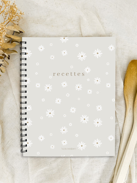 Livre de recettes à compléter Fleurs blanches