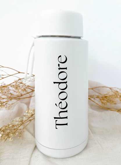 Bouteille isotherme blanche personnalisée avec fleur de naissance